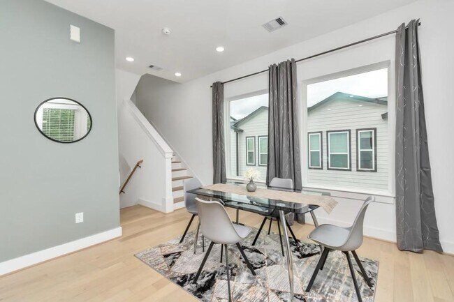 Foto del edificio - 2722 Anita St