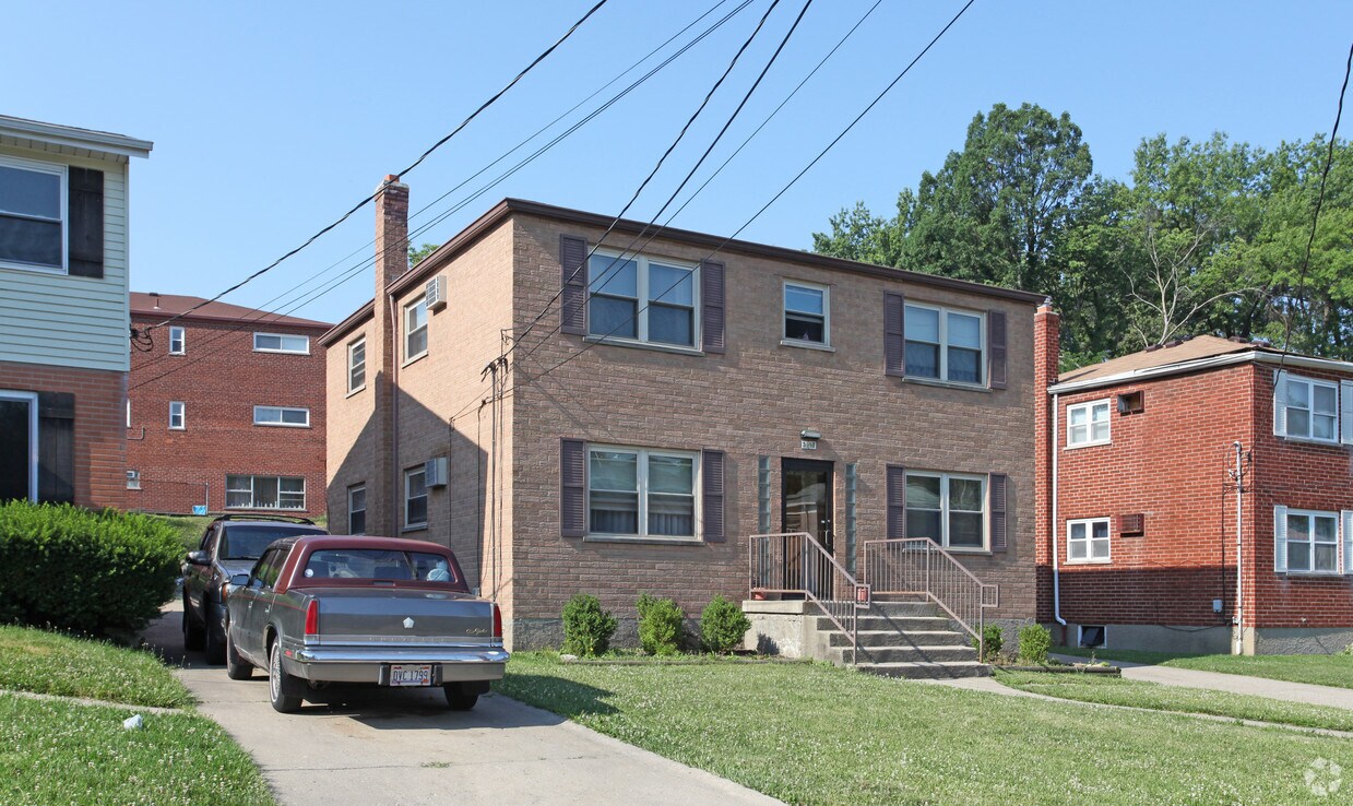 Building Photo - 3117 Westbrook Dr