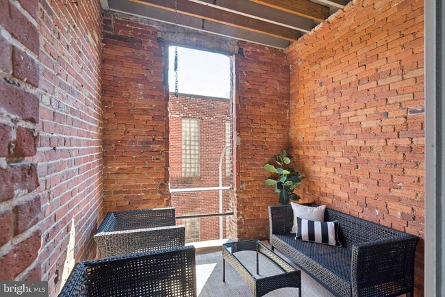 Building Photo - 205 Cuthbert St