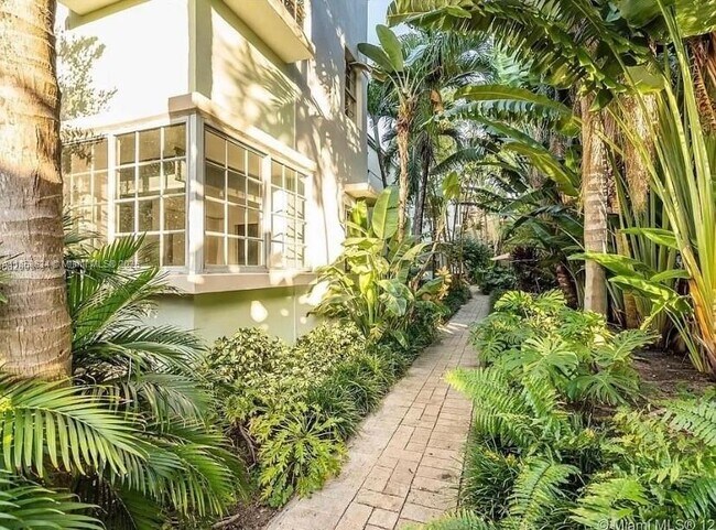 Foto del edificio - 2921 Sheridan Ave