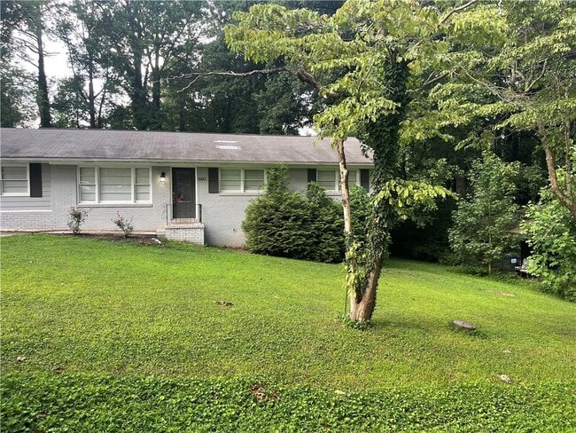 Building Photo - 660 Monticello Dr