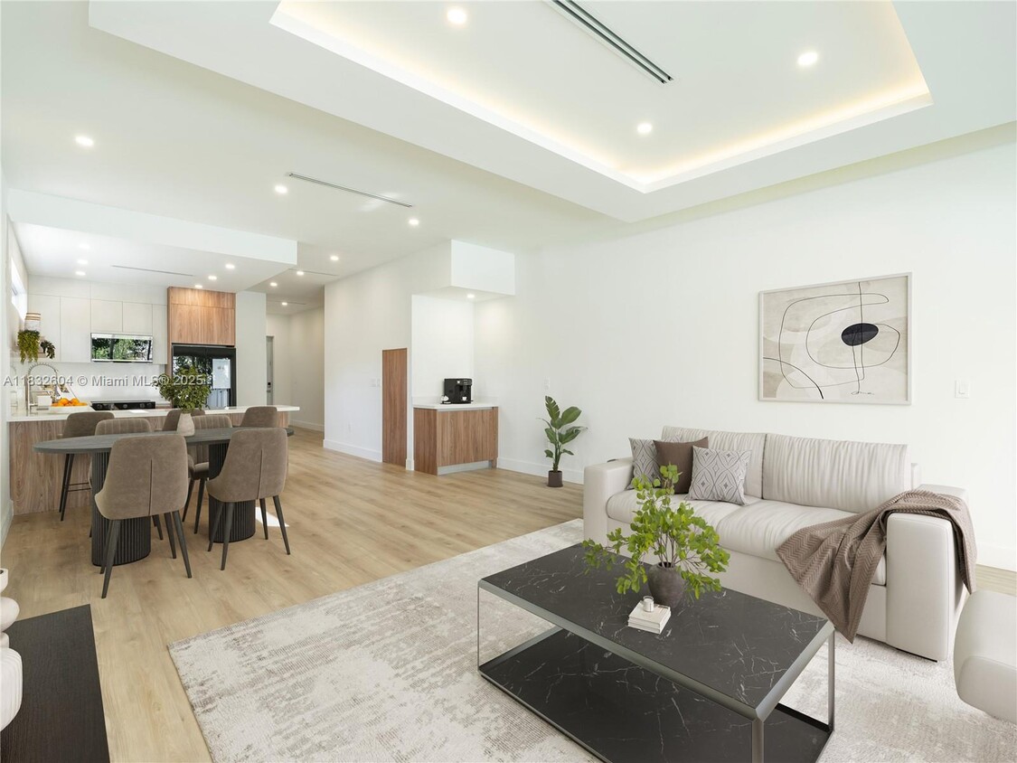 Foto principal - 1421 SW 24th Ct