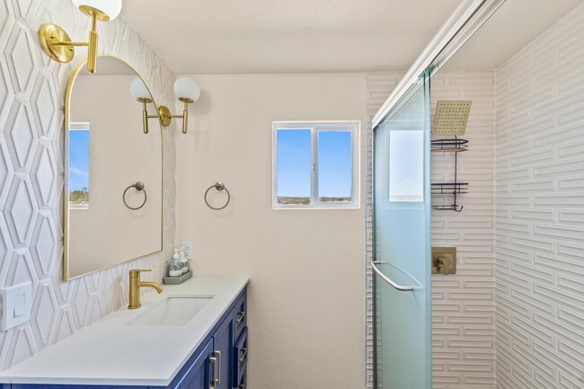 Foto del edificio - 1284 Mac Rae Rd