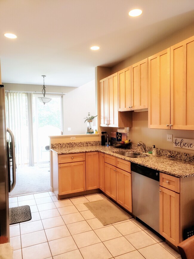 Foto del edificio - 2814 Kentshire Ct