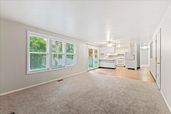 Foto del edificio - North End 3 Bedroom 2 Bathroom Home