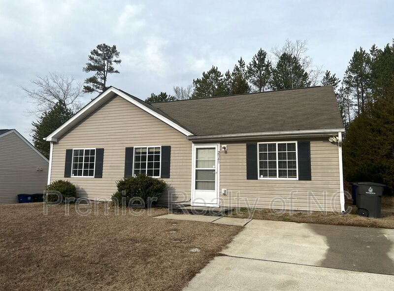 Primary Photo - 2561 Stratford Lake Rd