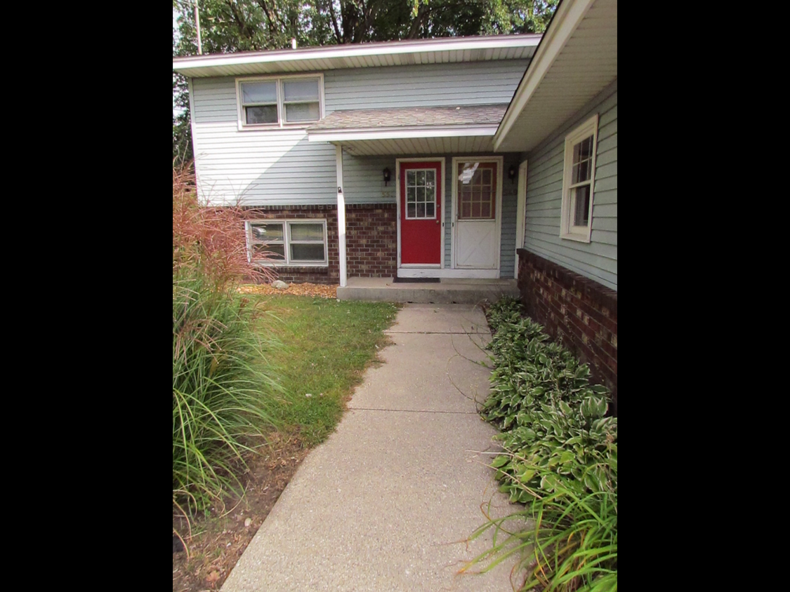Primary Photo - 549 W 24th St
