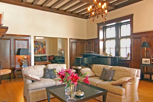 Foto del edificio - 3400 N Lake Shore Dr