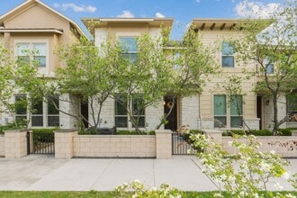 Building Photo - 6814 E Riverside Dr