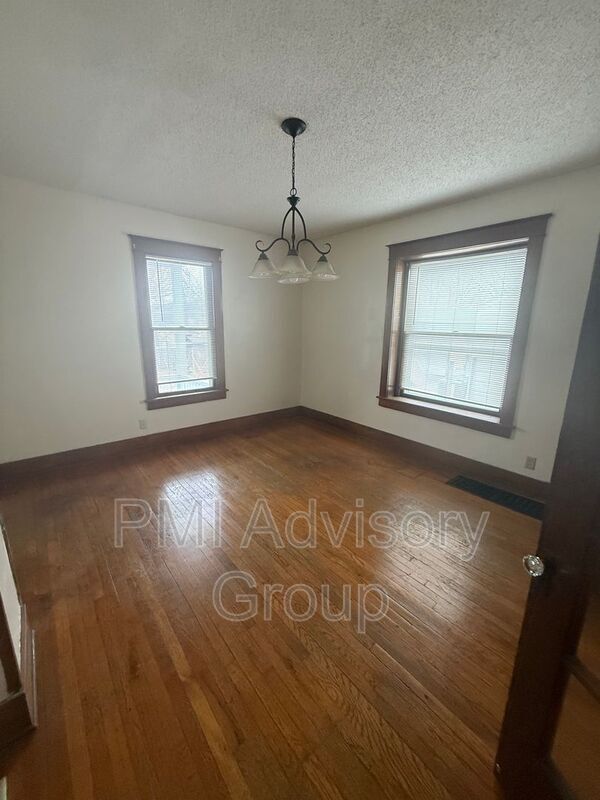 Foto del edificio - 734 SW Lindenwood Ave