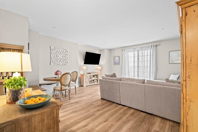 Foto del edificio - 100 Shearwater Ct E