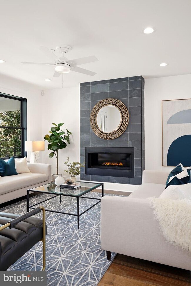 Foto del edificio - 4711 Ellicott St NW