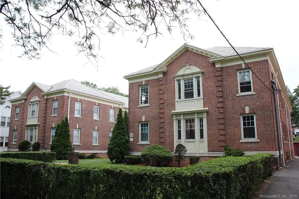 Primary Photo - 431 Whitney Ave