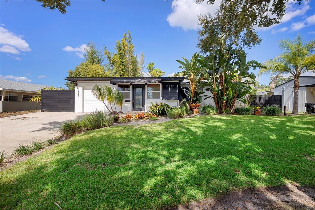 Foto principal - 3623 Chelsea St