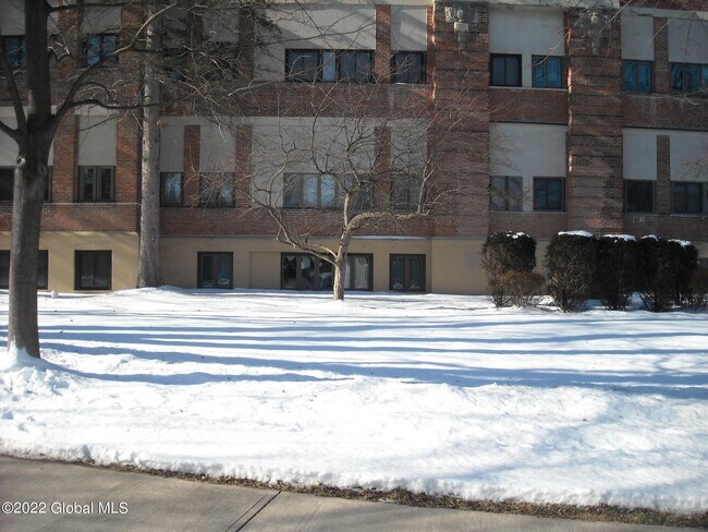 Foto del edificio - 222 S Ten Broeck St