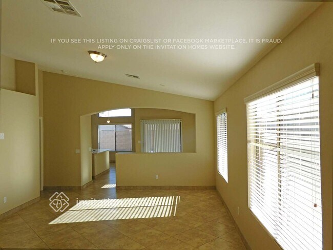 Building Photo - 14703 N 148th Ave