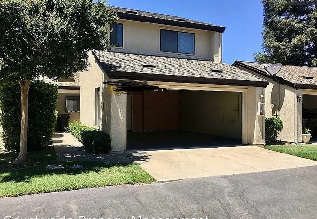 Building Photo - 1129 Cedar Creek Dr