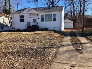 Building Photo - 6308 Everett Dr