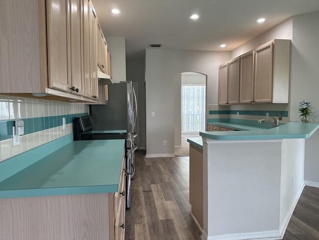 Building Photo - 12807 Lake Ventana Dr