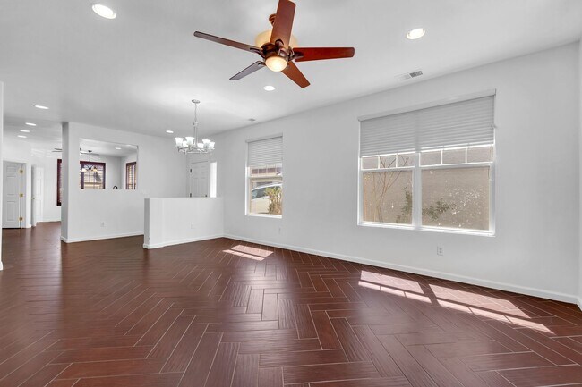 Foto del edificio - Inviting 3-Bed, 2-Bath Home in Gated Commu...