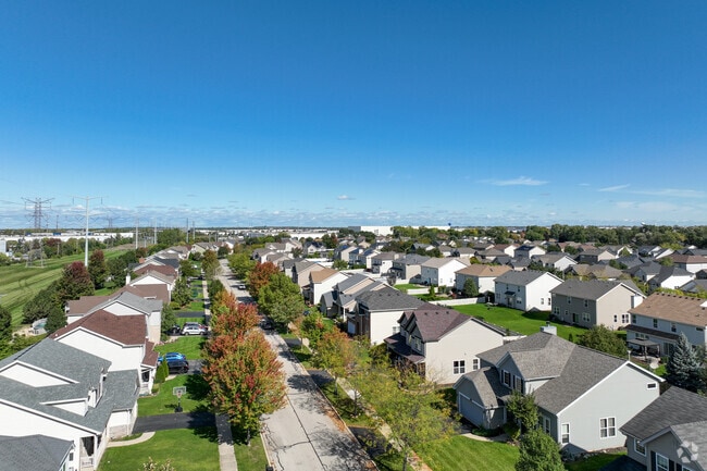 Homes in East Romeoville sit closely together making it a friendly community to be a part of.