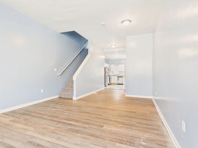 Building Photo - Newly Renovated 4 Bedroom Single Family Home