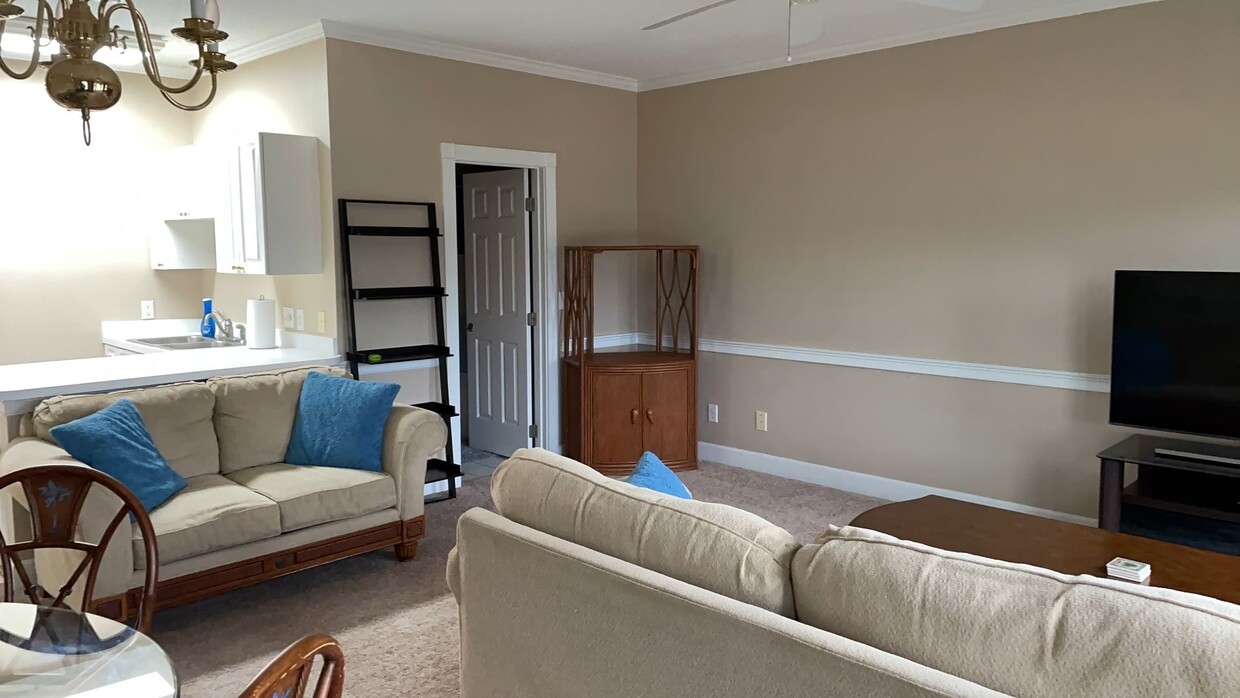 Primary Photo - 2nd Floor 1 Bedroom Condo in Myrtlewood