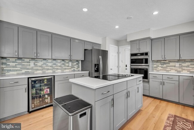 Building Photo - 1402 Bermuda Dunes Ct