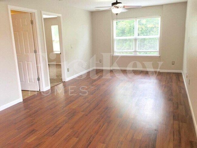 Foto del edificio - 1725 Belleau Wood Dr