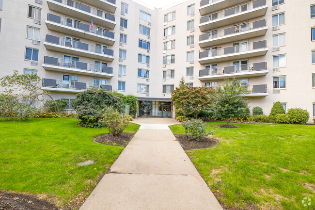 Building Photo - Westbury Terrace Condominiums