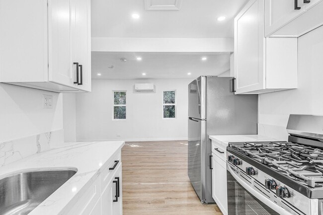 Building Photo - 4021 Griffin Ave