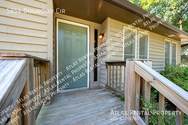 Foto del edificio - 5854 Dogwood Cir