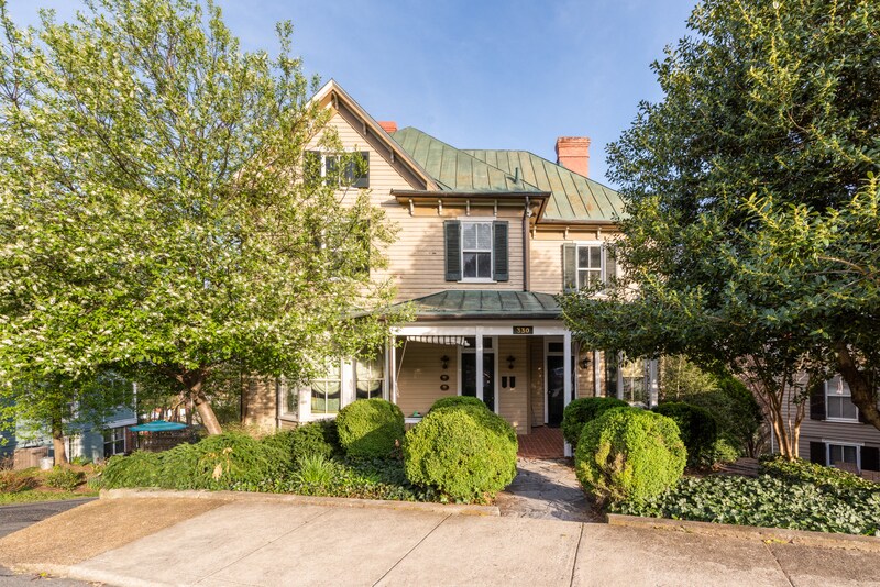 330 Vine St Unit 2, Staunton, VA 24401 Apartments in Staunton, VA