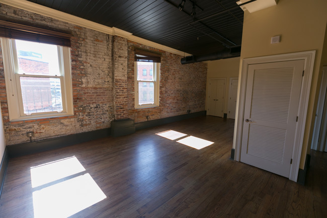 Building Photo - The Gun Store Lofts