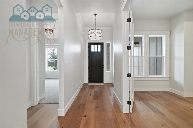 Foto del edificio - 10642 W Lothbury Dr