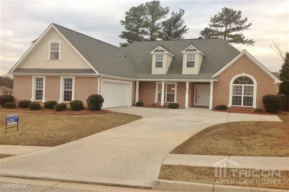 Primary Photo - 355 Vista Creek Dr