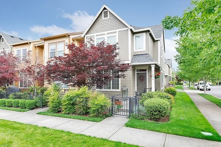 Front of the house - 1149 SE Moonlight Ave
