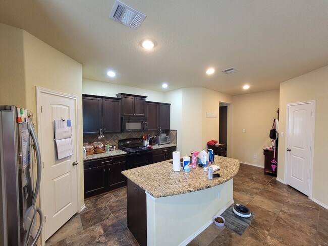 Building Photo - 9859 Marbach Rd