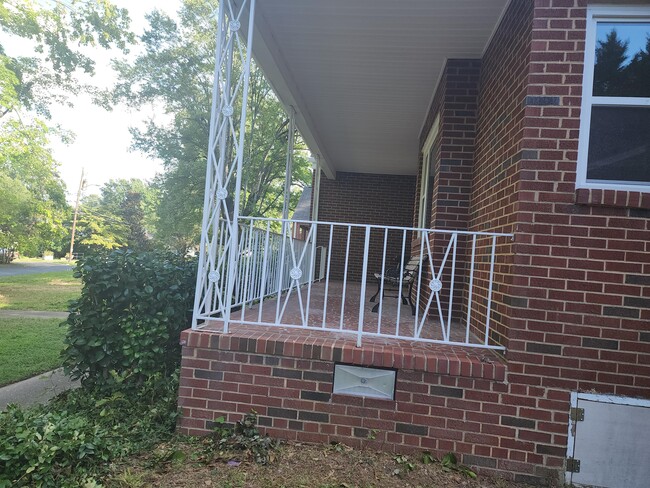 Building Photo - 1511 Ruffin St