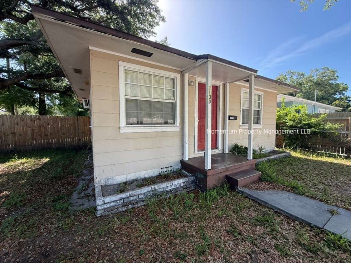 Cozy 1 Bedroom Single Family Home in St. Pete! - Cozy 1 Bedroom Single Family Home in St. Pete!