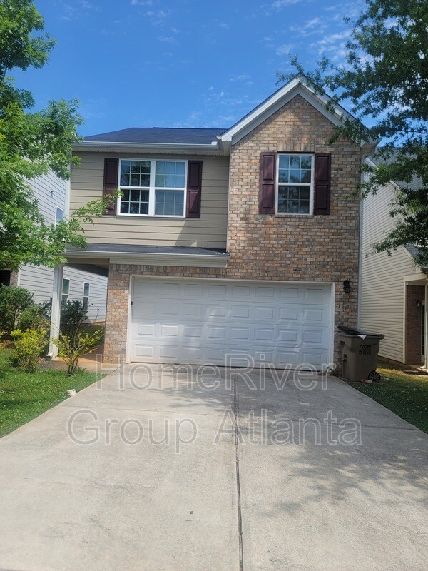Primary Photo - 1579 Leonard St