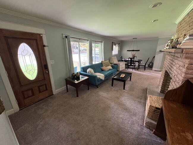 Foto del edificio - Room in Duplex on Eastridge Rd SW