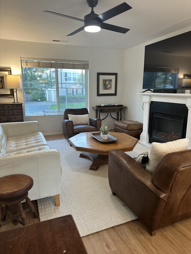 Building Photo - 1849 Johnson Ave