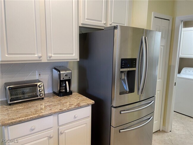 Foto del edificio - 10520 Diamante Way