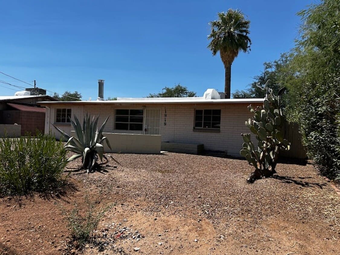 Primary Photo - 2 Bedroom Single Family -Central Tucson