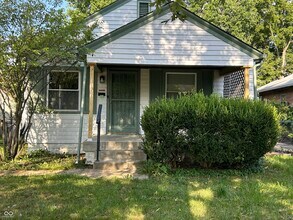 Building Photo - 1306 N Bosart Ave