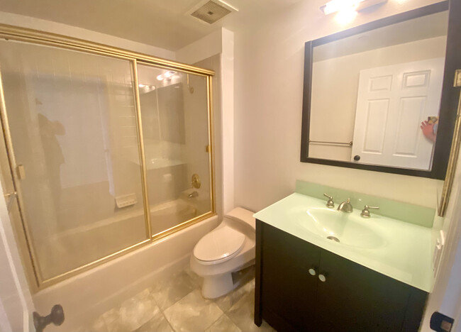 2nd Bathroom - 120 Ocean Park Blvd