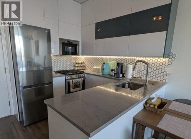 Building Photo - 1239 W Georgia St