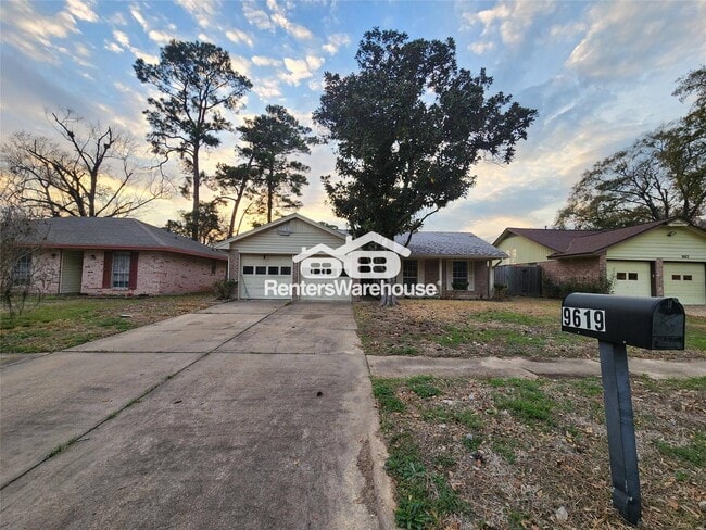 Foto del edificio - 9619 Guest St