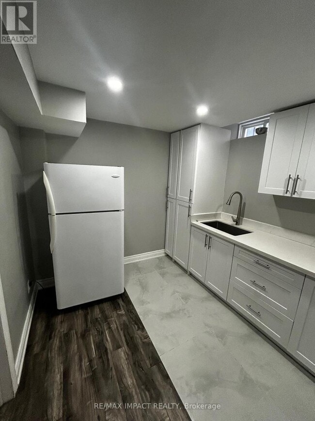 Building Photo - 75 Snowling Dr